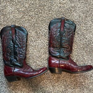 Women's one of a kind, eel skinned cowboy boots